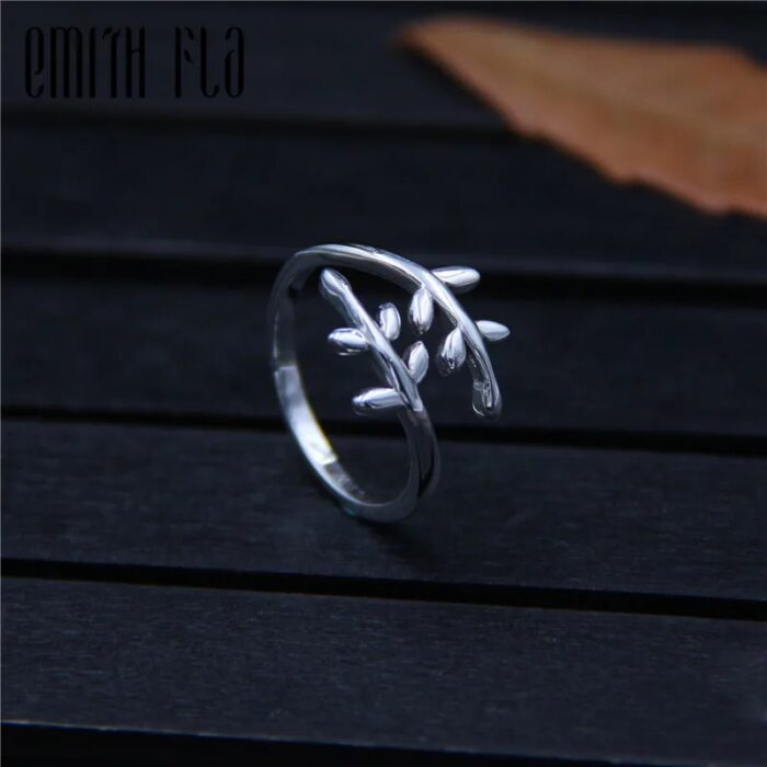 Adjustable Female Rings Tree Branches Design